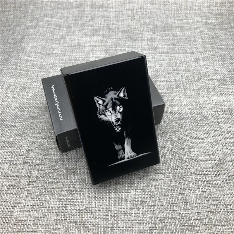 Customized Ultra-Thin Tiger Totem Aluminum Cigarette Case with Laser Engraving