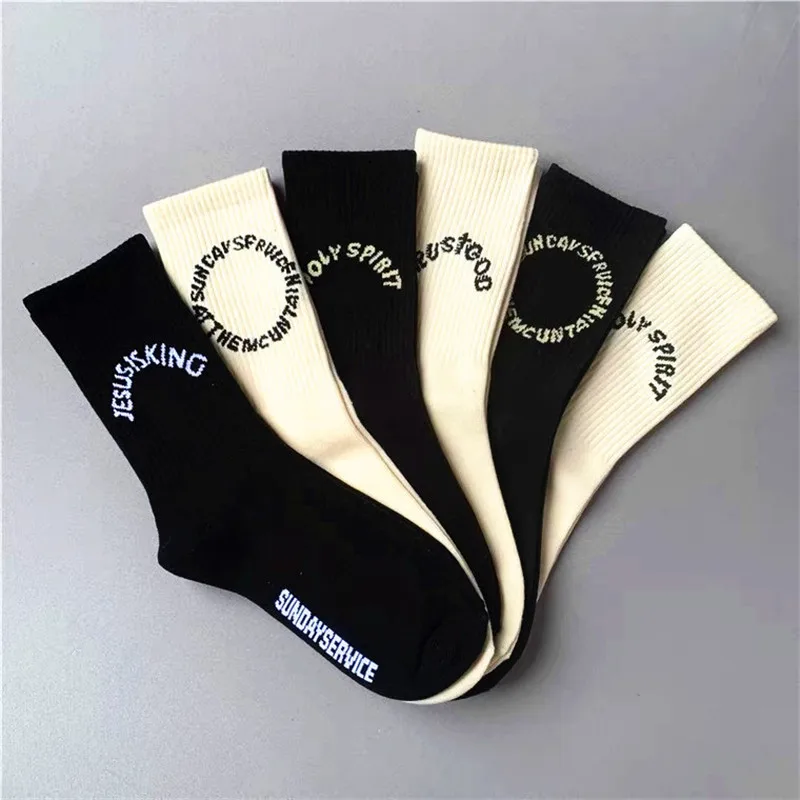

2021 New Socks Man ”Sunday Wervice ”Fashion Crew Sports Letter Embroidery Trend Socks Hip Hop Cotton Socks