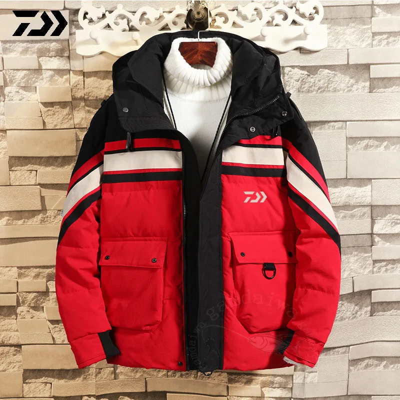 New Daiwa Fishing Jacket Men's Winter Jacket Thermal Patchwork Hooded Fishing Clothing Big Pocket Men Outdoor Clothing - Цвет: RED