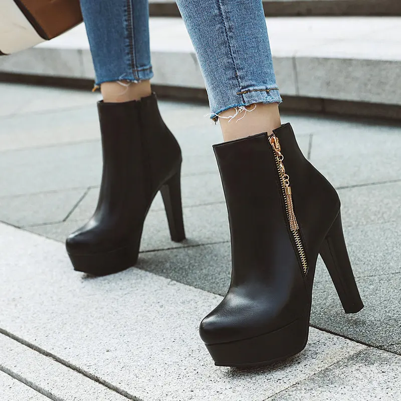 white ankle boots round toe