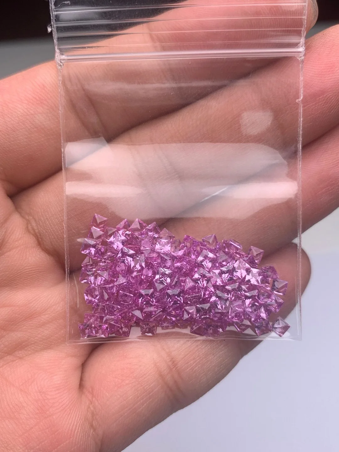 

Pirmiana Small Size Princess Square 2-2.5mm Natural Purple Sapphire High Quality Loose Gemstones For Jewelry Making