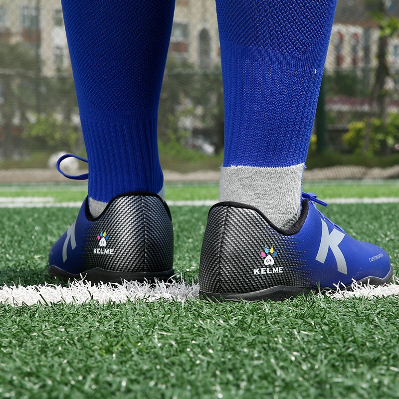 KELME Men's Sneakers Men Soccer Shoes Football Boots Men Original Soccer Cleats Profession Soccer Futsals Sneakers Male 6991349