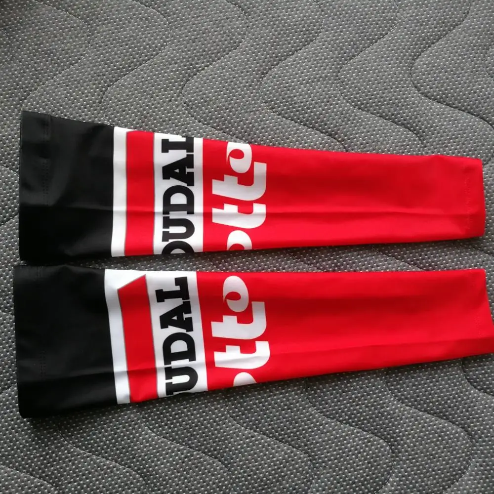 Командные Лотто Soudal велосипедные нарукавники! Велосипедные нарукавники