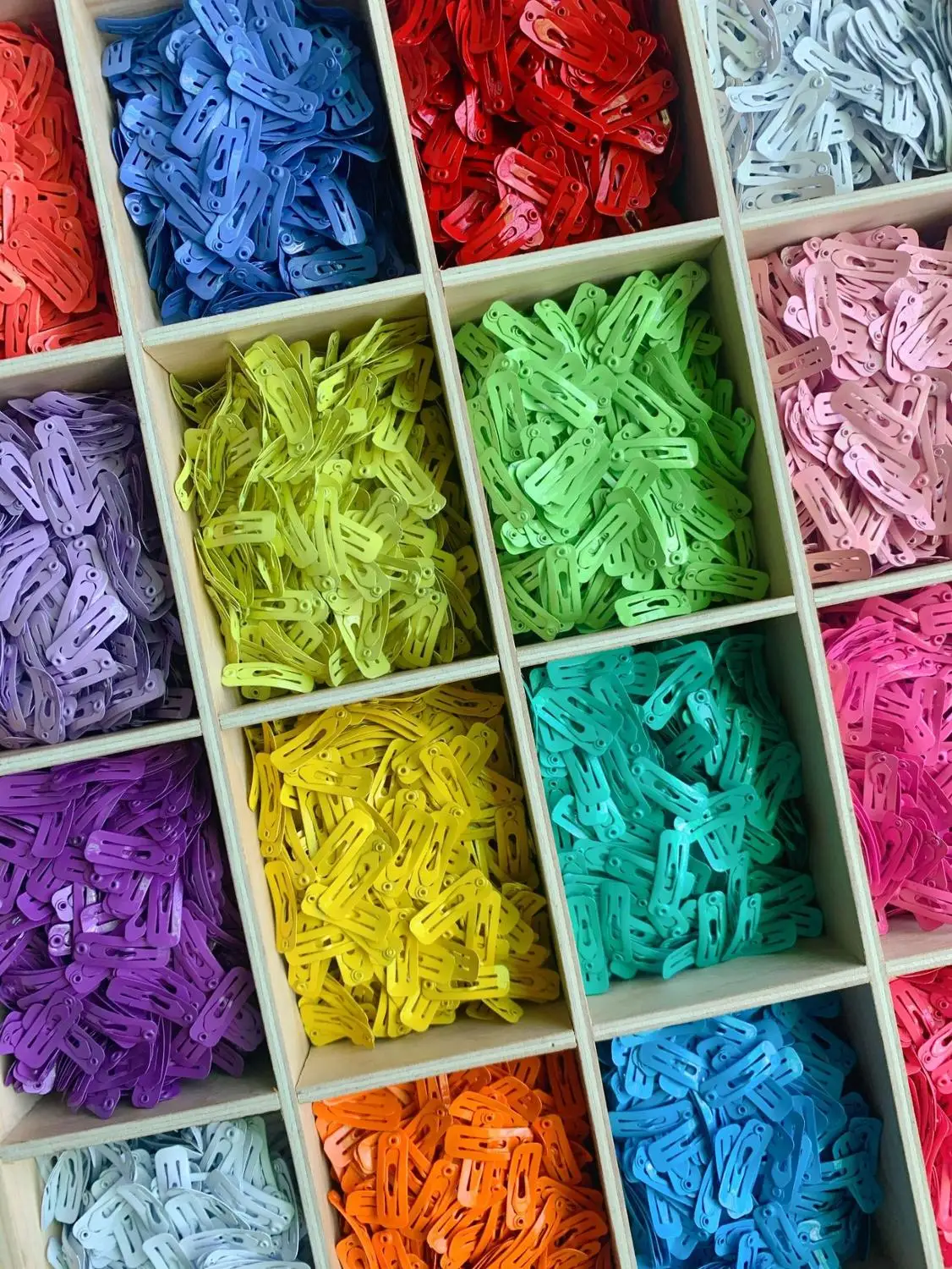 

50 шт./лот 2 см прямоугольные заколки для волос для маленьких собак и кошек, заколка для волос, милый головной убор для питомцев, аксессуары для ухода за щенками