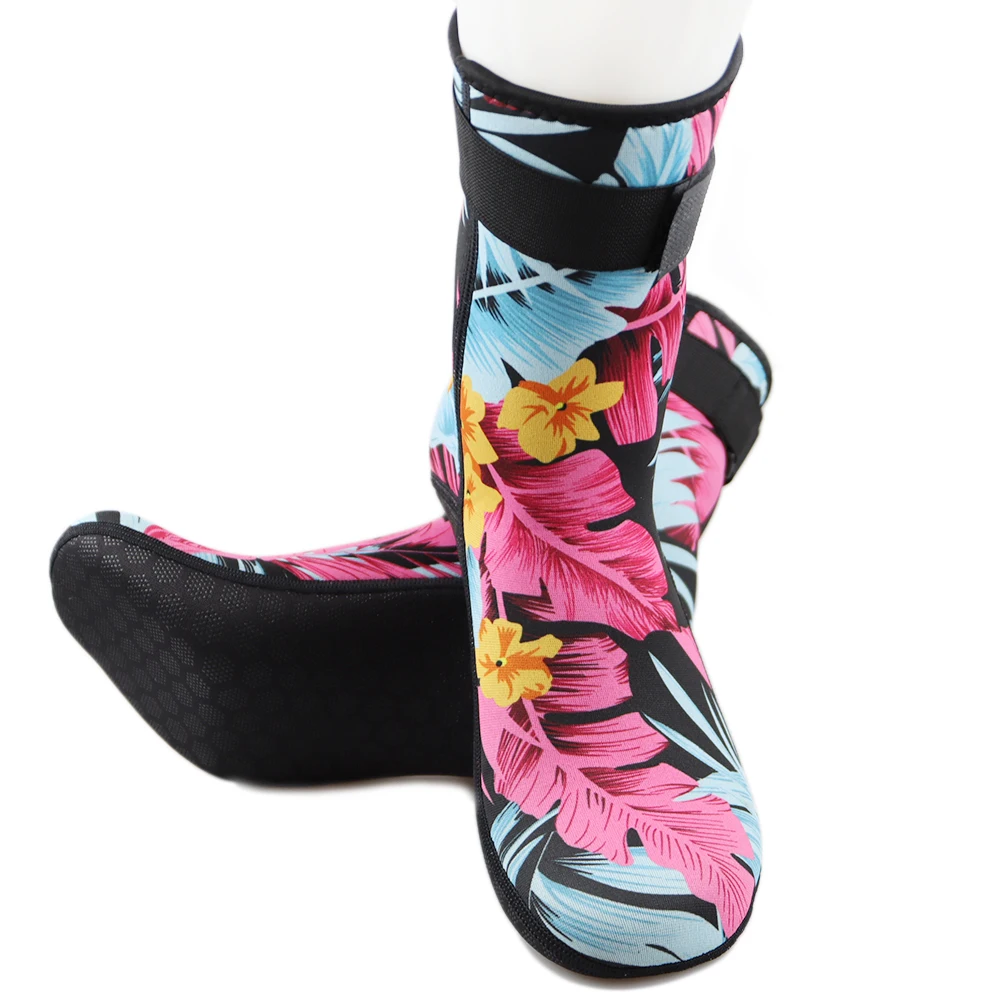 Women's 3MM Neoprene Printed Diving Socks Fashion Winter Free Warm Hexagonal Non-slip Scuba dive Swim Surf Equipment Long Socks