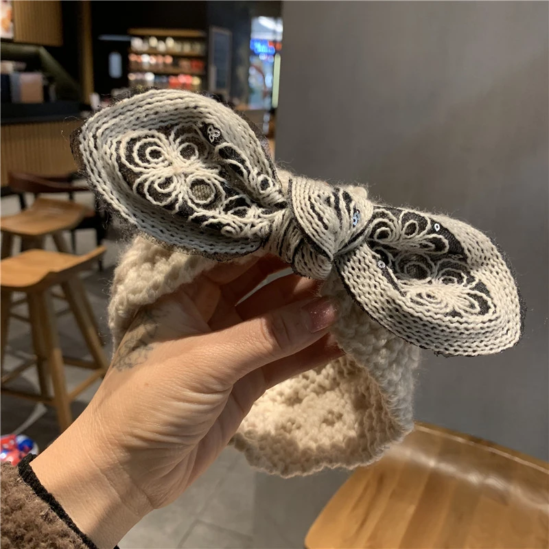 

2019 New Winter Big Bow Flower Winter Knitted Headbands Warm Crochet Elastic Hair Band Handmade Turban Women Hair Accessories