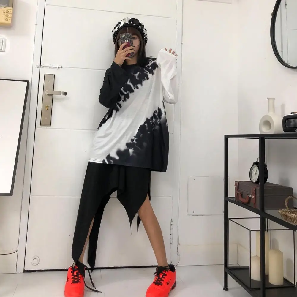 

Fall 2019 lazy long sleeve tees leisure loose oversize thin T-shirt gradually retro student love couples