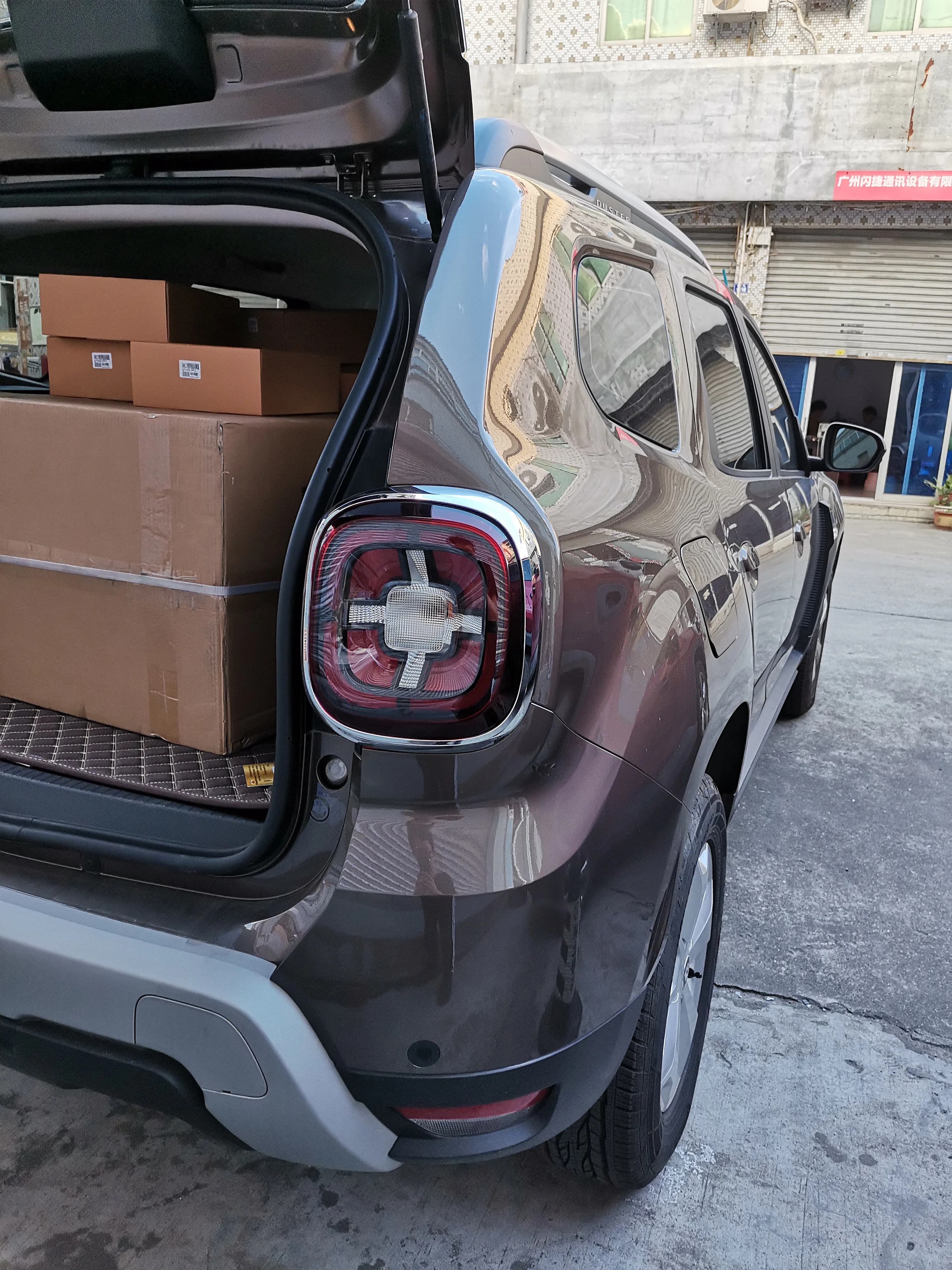 

Car Rear Tail Light Taillight Lamp Cover Trim For Dacia Duster 2018-2021