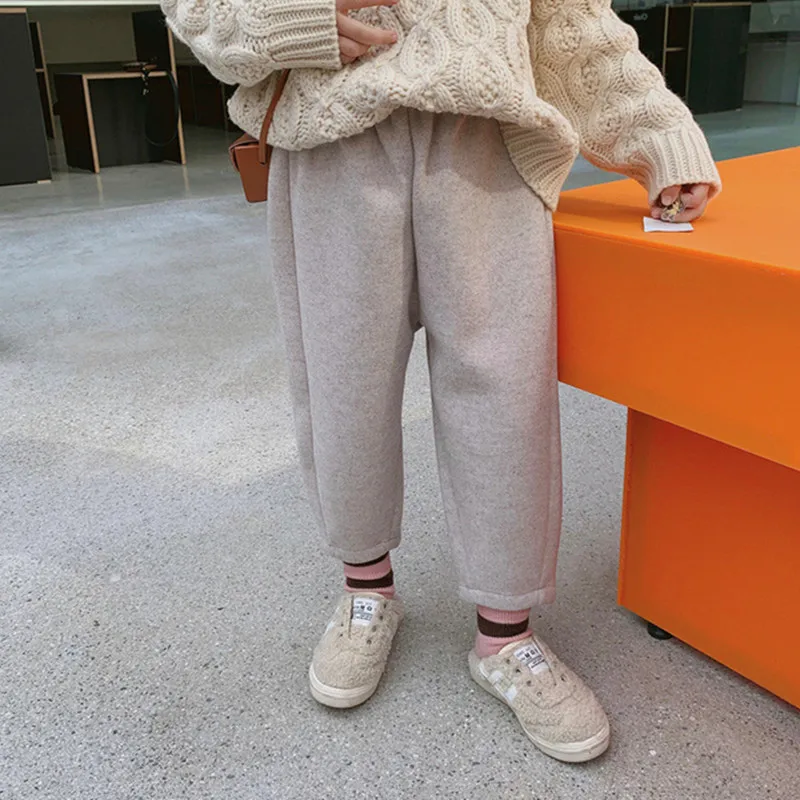 Beige Зимние детские штаны для новорожденных девочек эластичный пояс шерсть брюки плюс бархат утолщаются Свободные повседневные брюки для от 2 до 7 лет одежда для малышей - Цвет: Beige