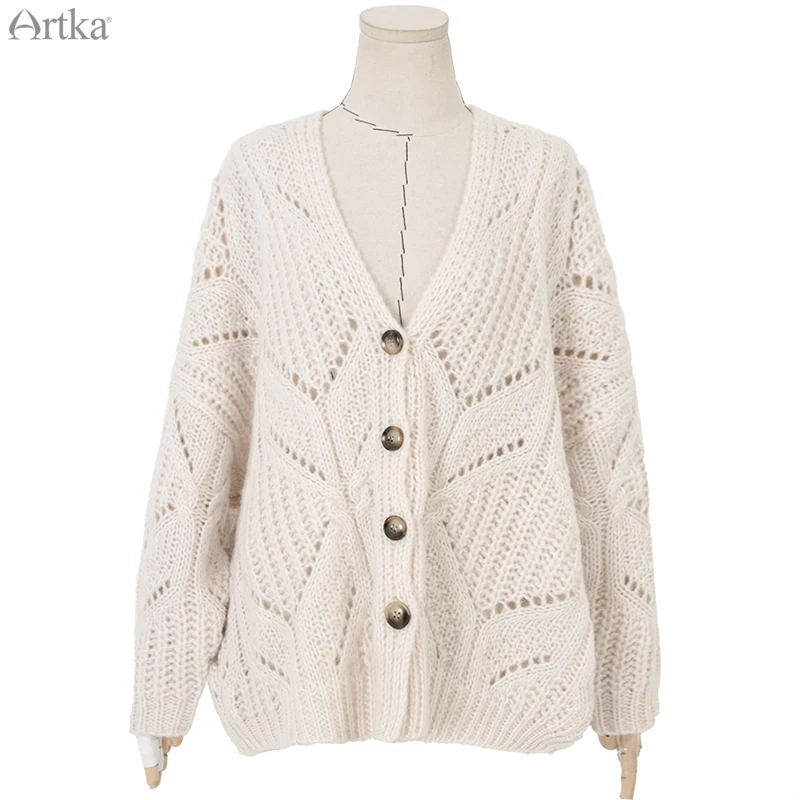 ARTKA 2020 Autumn New Women Knitwear Elegant V
