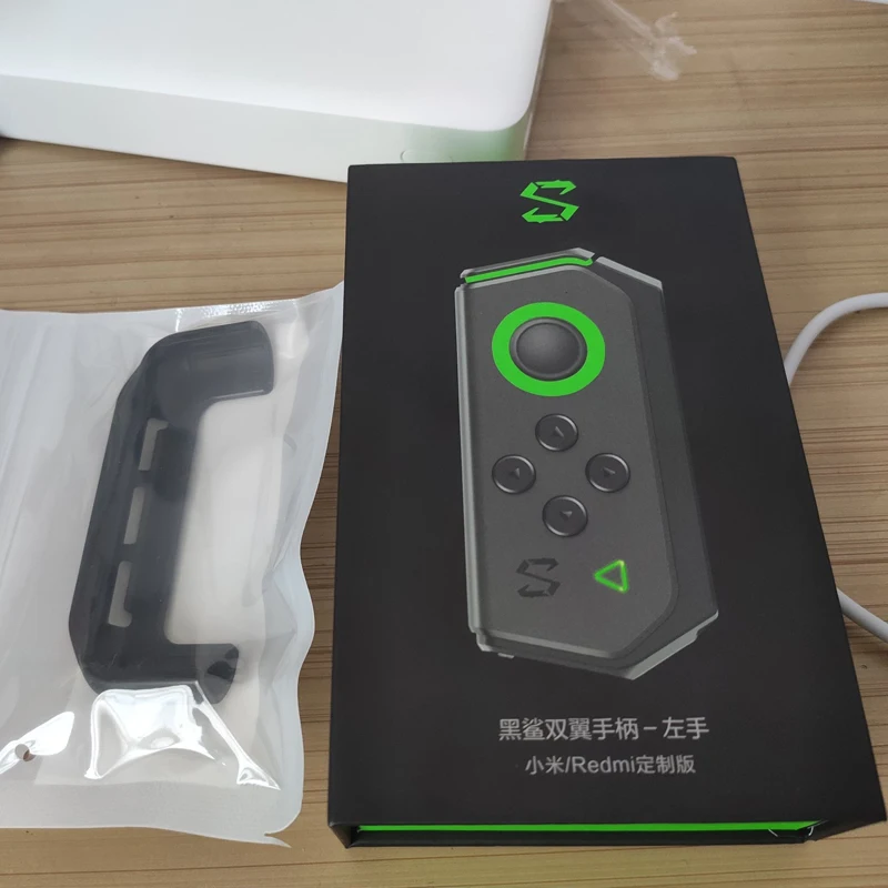【美品/値段応相談】Xiaomi BLACKSHARK GAMEPAD 2.0(スタンド付),2 PRO GAMING CASE Black Shark Gamepad 2.0 Stand