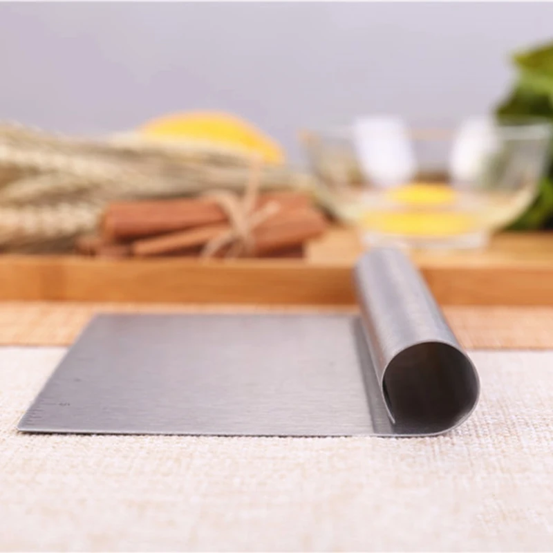 Flour Scraping Baking Tool Stainless Steel Design Kitchen Tool with Scale Cutting Knife Fondant Cake Baking