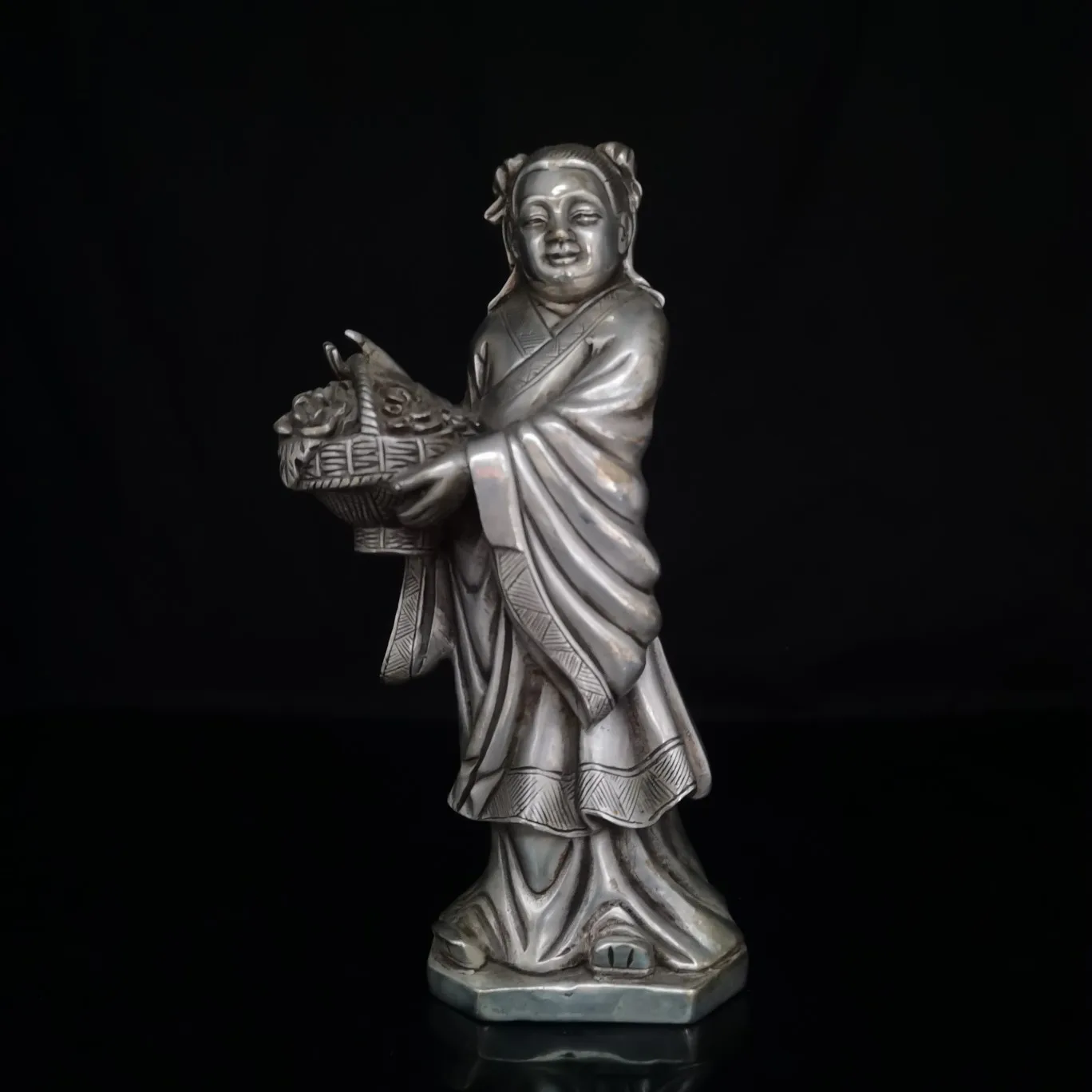 

China Fine Workmanship Tibetan Silver White Copper Sculpture ‘ The Eight Immortals--Lan Caihe ’Metal Crafts Home Decoration