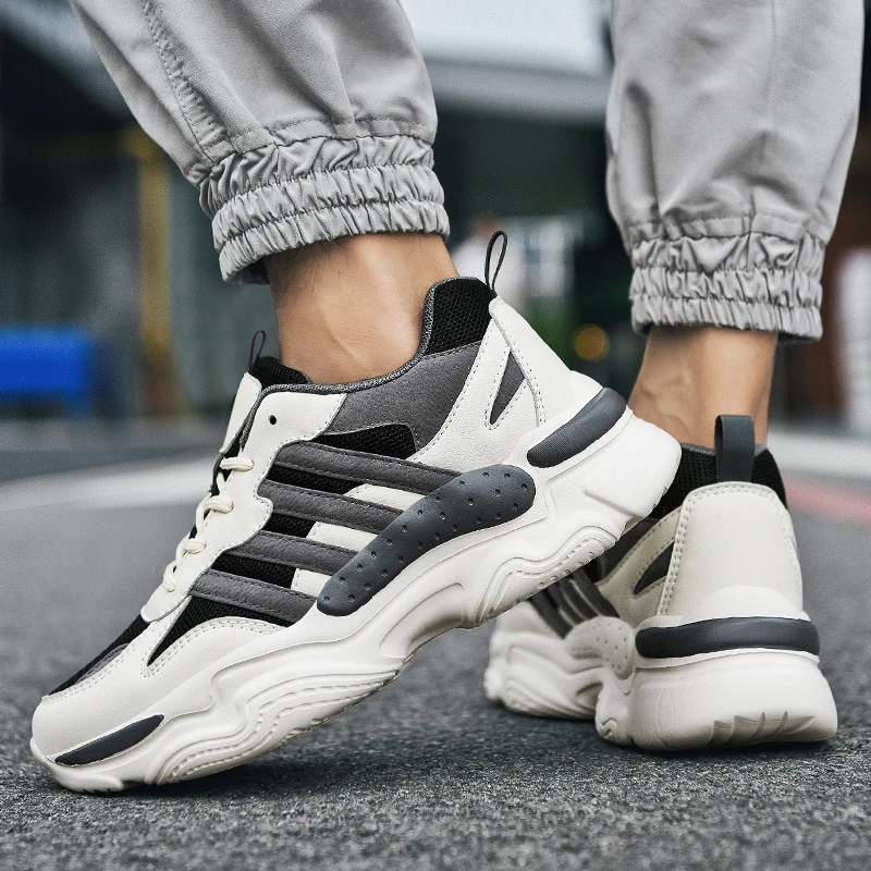 

New breathable running shoes 45 lightweight non-slip jogging trend comfortable large size sports shoes casual shoes