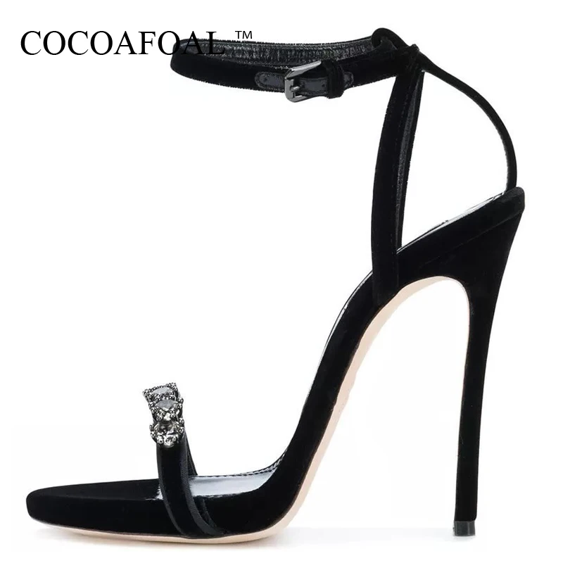 

COCOAFOAL Vrouwen Strass Sandalen Plus Size 33 43 Hak Hoogte Gladiator Sandalen Crystal Party Wedding Open Teen Hakken Schoenen