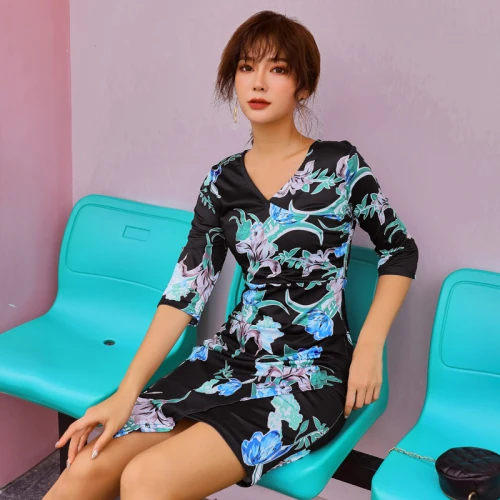 

2019 Autumn Exquisite Printing Temperament Five-minutes Sleeve Women Dress New Black Slim Female Irregular Hip Wrapped Dresses