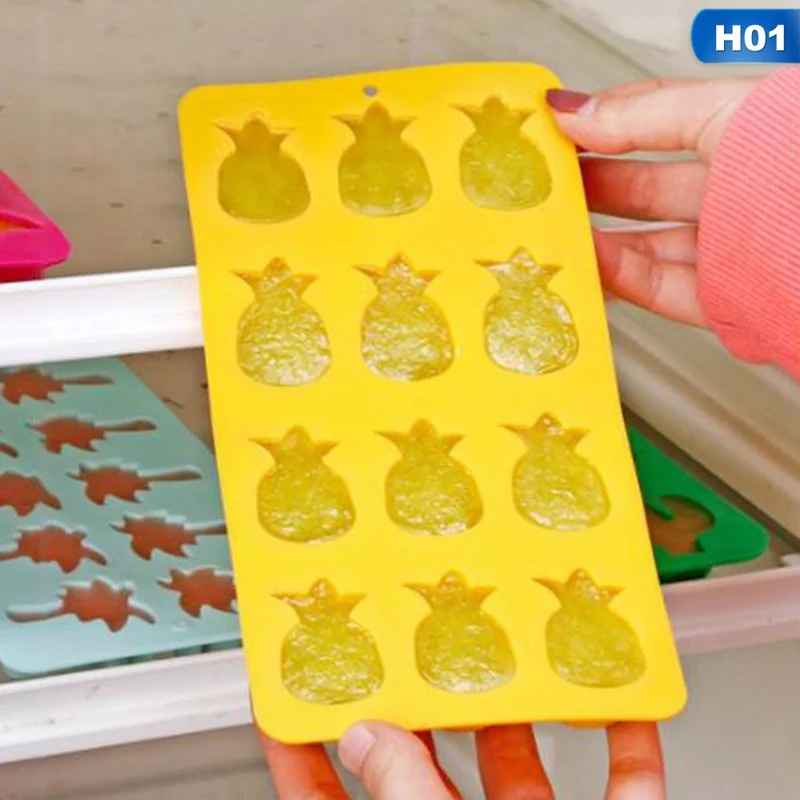 1 1Pcs Silicone Chocolate Mold Tray Creative Penguin / Cactus / Coco / Pineapple Shaped Ice Cube Cake Decoration Mold Random Color - Цвет: 1