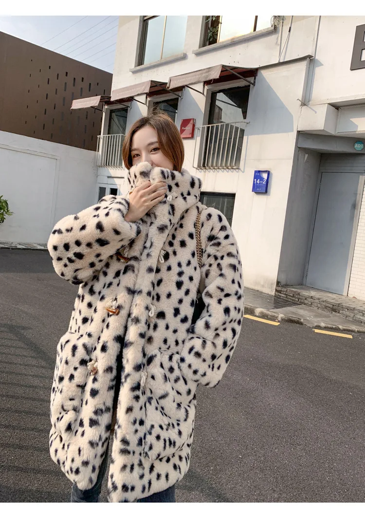 down parka women Women's jacket Female coat winter ladies Fashion Thick Warm Fur Turn-down Collar Horn Button fur caux fur coat  xk2-92 waterproof puffer coat