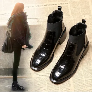 

Women's boots autumn and winter new boots crocodile leather women's boots Chelsea boots with thick Martin boots
