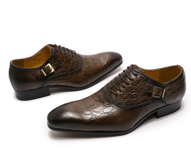 Мужские кожаные туфли в африканском стиле; Туфли-оксфорды с крокодиловым принтом; мужские деловые модельные туфли на шнуровке с острым носком; деловые туфли; Цвет Черный