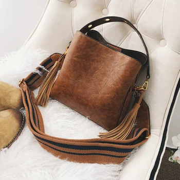 

High quality bucket bag fashion wide shoulder strap crossbody sling shoulder bag tassels crossbody bags for women