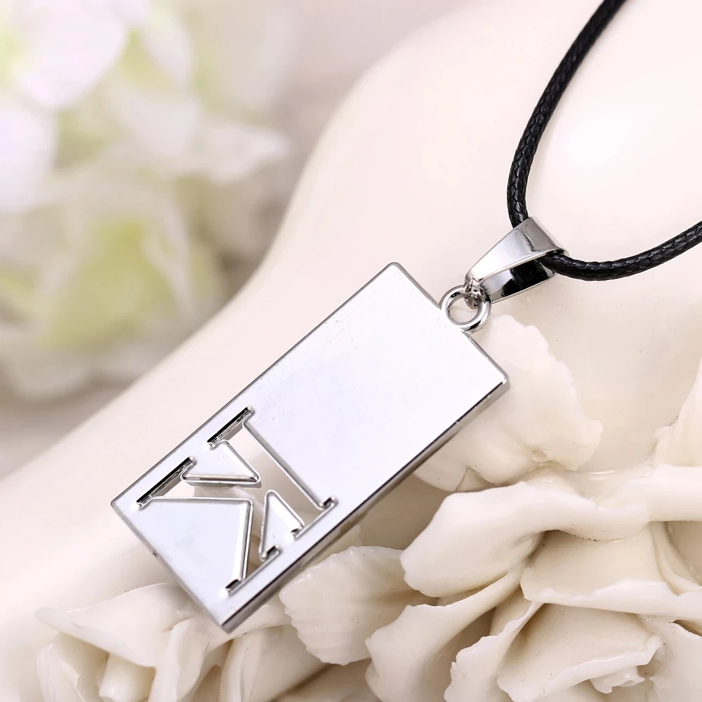Mengtuyi-Accessory-Necklace-Cartoon-K-Missing-Kings-Women-Necklace-Men-Geometric-Metal-Ornament.jpg_.webp_Q90.jpg_.webp_.webp (2)
