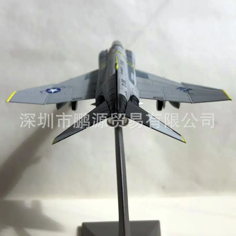 

Amer1: 100f-4 Ghost Pirate Flag Squadron Separate Aircraft Carrier West Ham United Leader F4 Fighter Plane Alloy Models