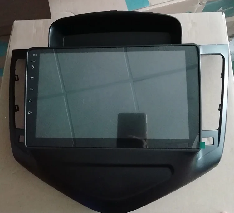 Top 2 din car radio gps android for Chevrolet Cruze  2009 -2015 with 9" touch screen GPS map 4 core 2G RAM bluetooth android car 2