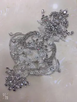 

Georgeous bridal used heavy beaded lace appliques. big embroidery beaded pieces