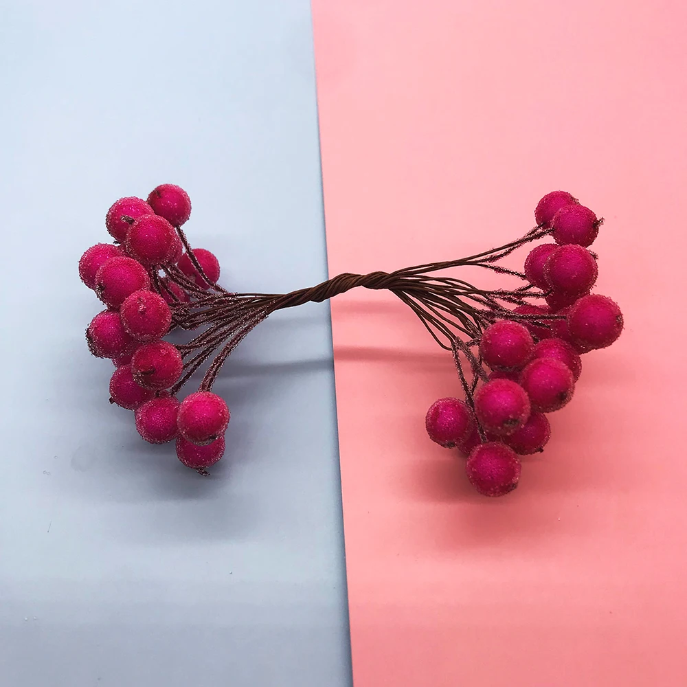40 Stück Mini-Weihnachtsbeeren, mattiert, künstliche Beeren, lebendige rote Stechpalmen, Beeren, Weihnachtsbaum, dekorative künstliche Blumen, Doppelköpfe – Detail 4