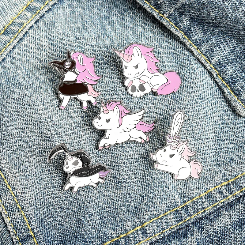 

Children Jewelry Animal Enamel Pin Adorable Horse Wings Skull Chainsaw Plague Doctor Brooches Bag Lapel Pin Cartoon Badge