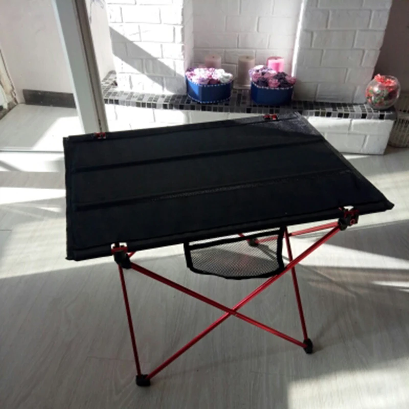 Una vendita tavolo pieghevole portatile da campeggio mobili da esterno tavoli per Computer mobili da scrivania pieghevoli ultraleggeri in lega di alluminio