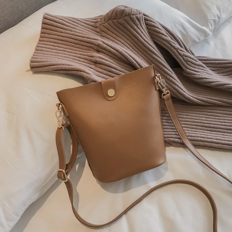 

Retro Small Bag Women's 2020 New Style Fashion Simple Versatile Bucket Bag INS Super Fire Hand Shoulder Bag Different Size Bags
