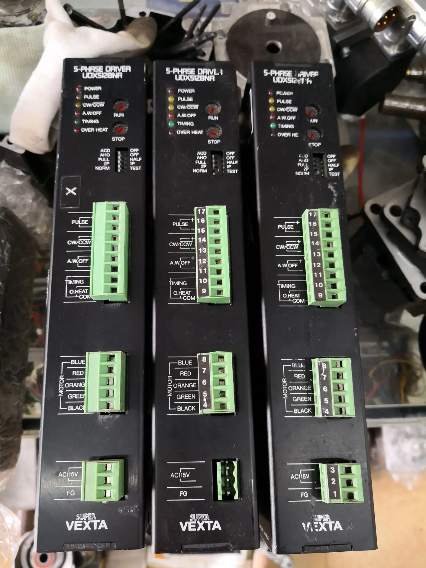 UDX5128NA используется один