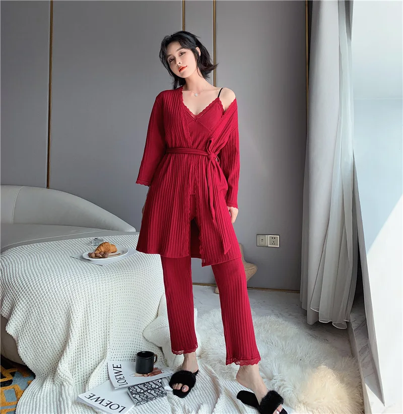 12038811926_2043651032