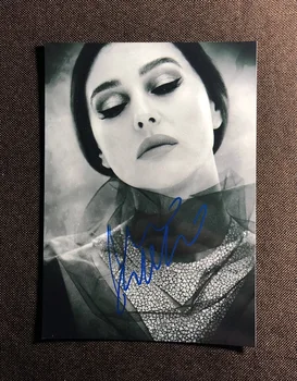

hand signed Monica Bellucci autographed photo 5*7 autographs in ink 012020M5