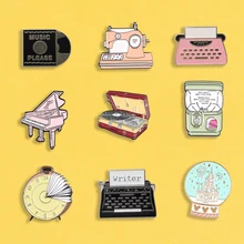 PIN de esmalte Vintage para máquina de escribir Gashapon insignias para Piano broches disco bola de cristal mochila sombrero de solapa pin joyería clásica