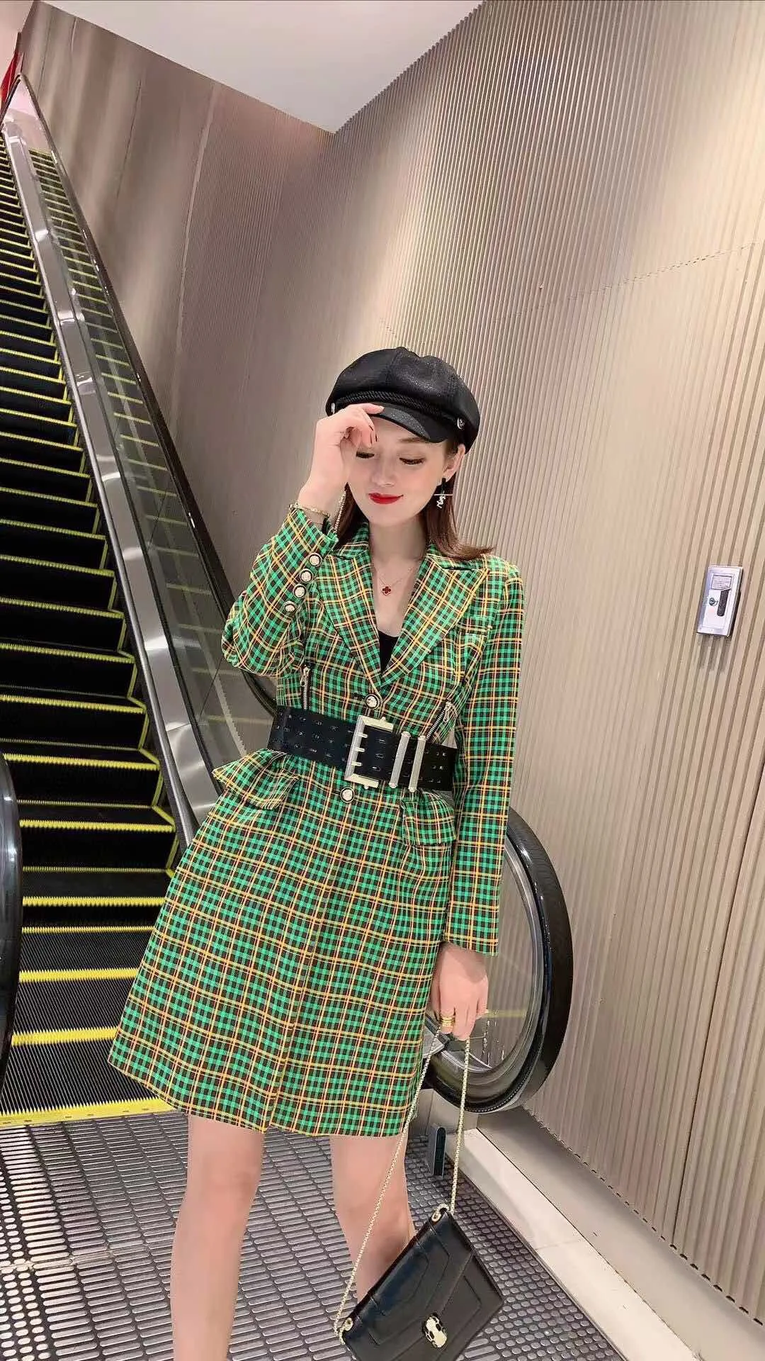 

2019 New Contrast Plaid Suit Dress Cool & Elegant Two Classic Colors Green Red with One Belt Free Shipping Worldwide