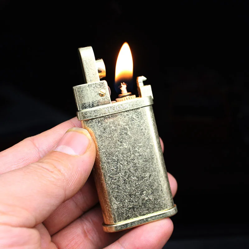 

New Retro Pure Copper Kerosene Lighter Flint Grinding Wheel Oil Lighter Box Compact Gasoline Windproof Lighter Gadgets For Men