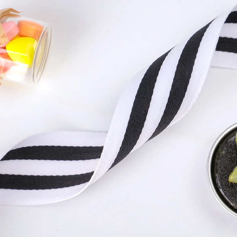 סרט גרוסגריין דו צדדי בצבעים שחור, לבן, אדום, כחול כהה וסרט תפירה רך למסיבות