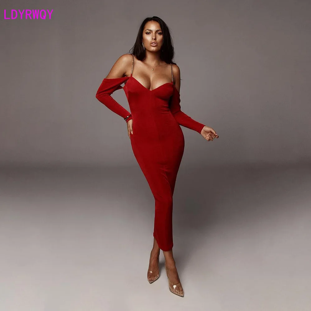 

2019 autumn and winter new European and American women's long-sleeved halter chain sling strapless stretch Slim bag hip dress