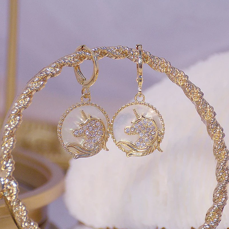 Женские серьги гвоздики с животными кристаллами в виде ракушки блестящей