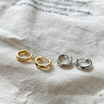 

RUIYI S925 Sterling Silver Women Punk Geometric Minimalist Super Mini Stud Earrings Girls Fashion 18K Gold Cute Simple Earrings