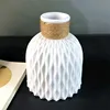 B Vase White