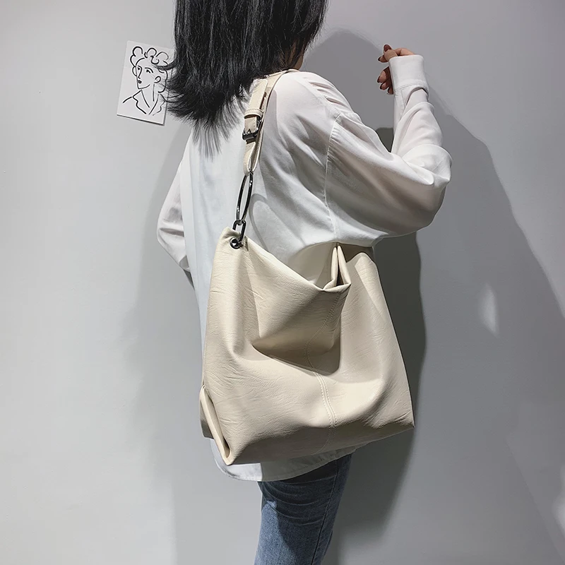 

Solid color soft leather bag 2019 winter new female bag texture temperament shoulder bag large capacity shopping bag