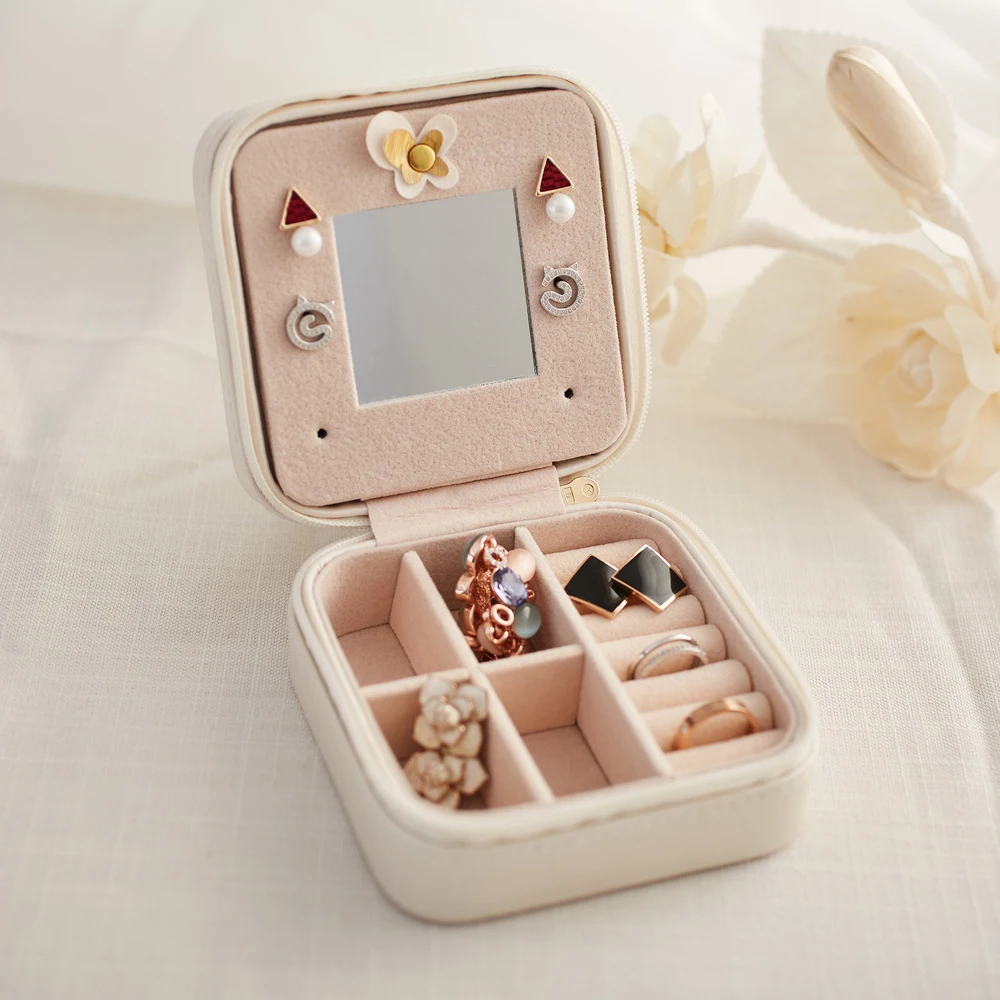 

Makeup Pouch Small Portable Travel Jewelry Box with Mirror Storage Case Organizer for Rings Earring Necklaces makeup accessories