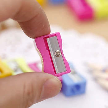 

10PC Children Small Gifts Office Supplies And Student Supplies Mini Candy Color Pencil Sharpener Simple Pencil Sharpener
