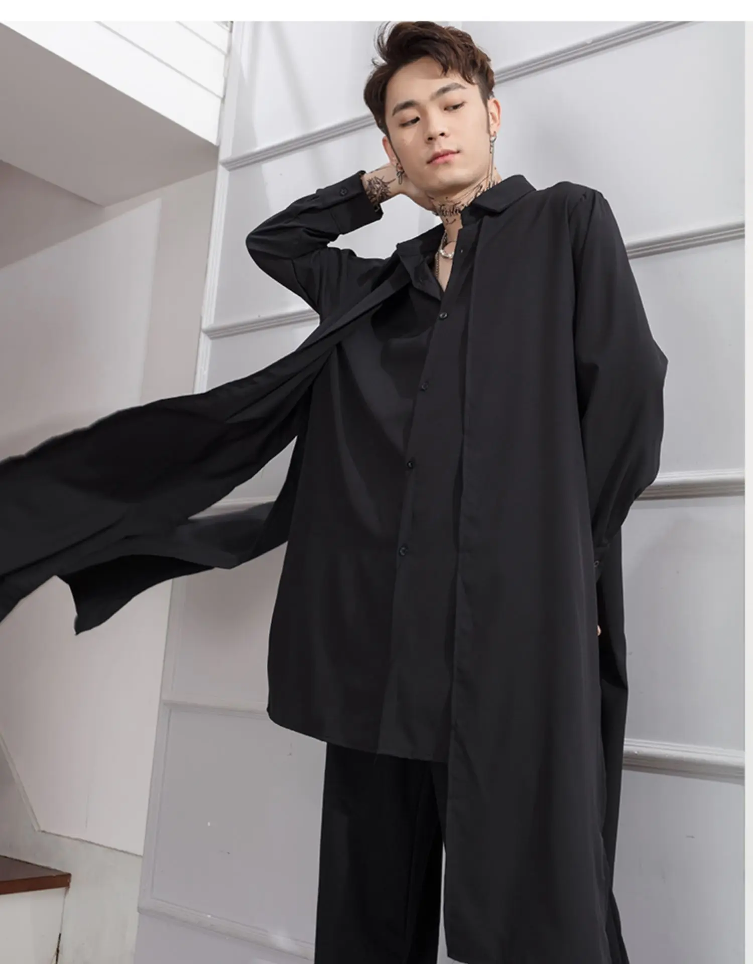 

Весенне-осенняя рубашка, дизайнерская мужская одежда, имитация двух очень сказочных сетчатых красных длинных элегантных рубашек, мужская одежда