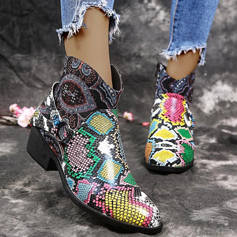 Socofy Botas de invierno para mujer, botines con patrón de serpiente verde zapatos de cuña plana de colores mezclados, botas de goma informales|Botas hasta el tobillo| - AliExpress