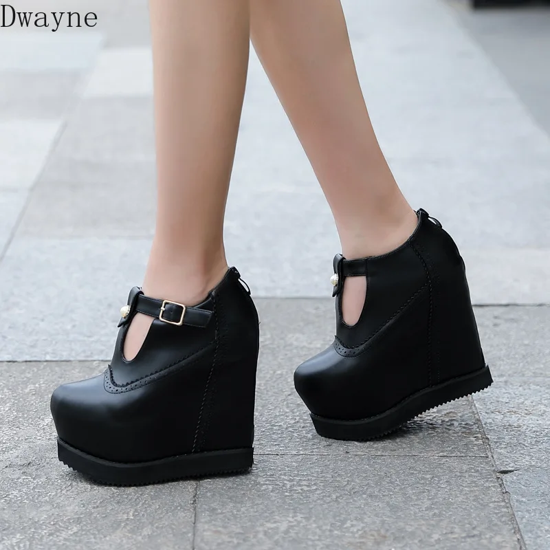 catwalk black wedges